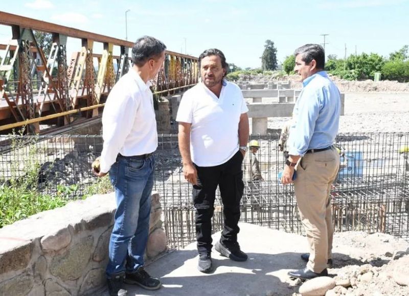 VIDEO | Sáenz supervisó la construcción de los nuevos puentes sobre el río Vaqueros y su circunvalación