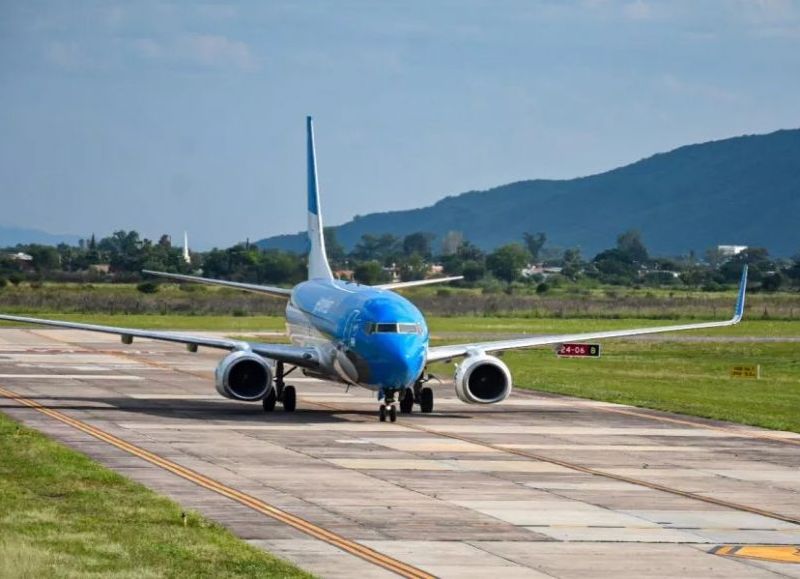 Salta consolida su conectividad aérea con la reanudación de los vuelos directos a Rosario